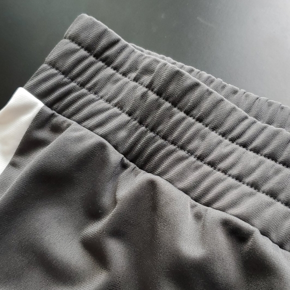 Track pants - Picture 5 of 7